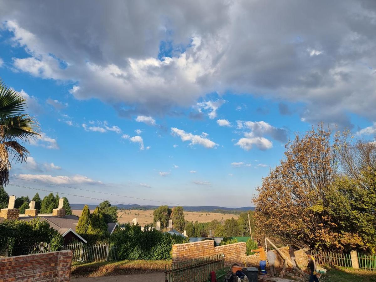 Valley View Dullstroom - Check In At The Highlander Hotel Eksteriør bilde